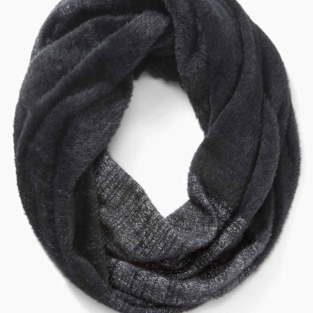 Stella and dot kaci versatile knit scarf
